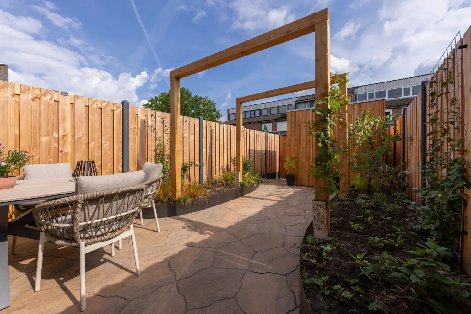 Renovatie achtertuin Assen